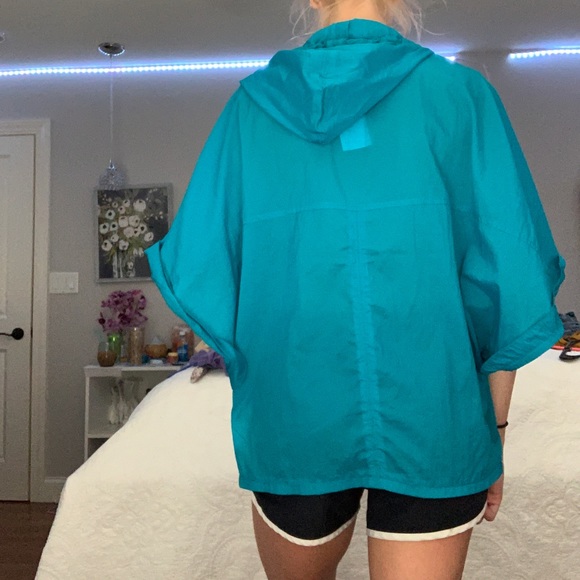 Jacket - Picture 3 of 4